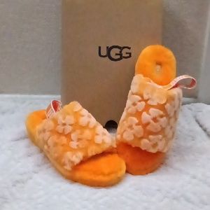 Orange flower slippers